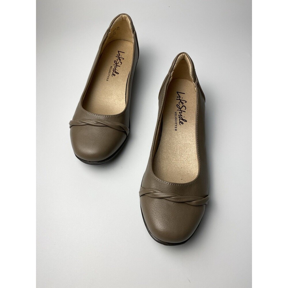 Life stride Flex Women’s Tan Beige Comfort Shoes 7 W Slip On Loafers